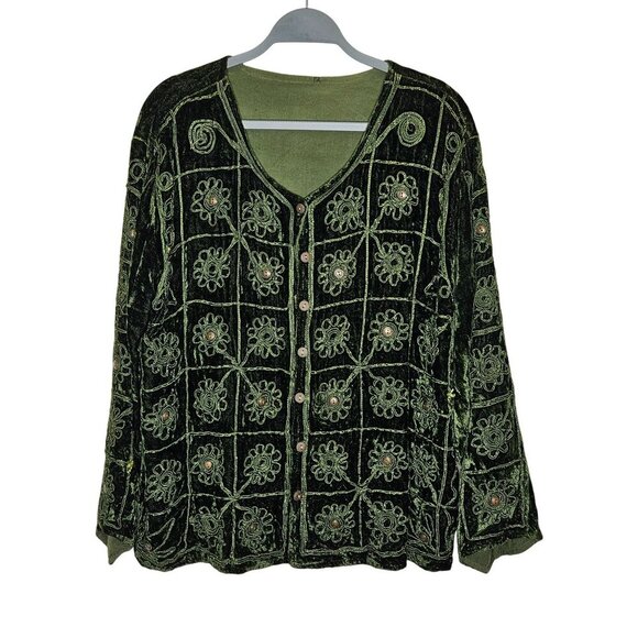 Bohemian Green Velvet Cardigan With Floral Embroidery & Button Closure - Picture 1 of 9